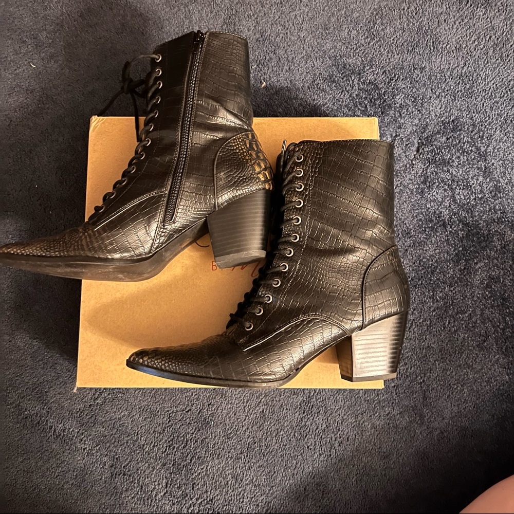 Coconuts By Matisse Cody Black Lace-up Boots